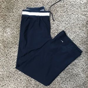 Nike’s Unisex Wide Leg Navy Blue Track Pants Large